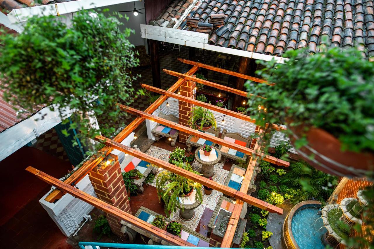 Hostal Victoria กรานาดา ภายนอก รูปภาพ