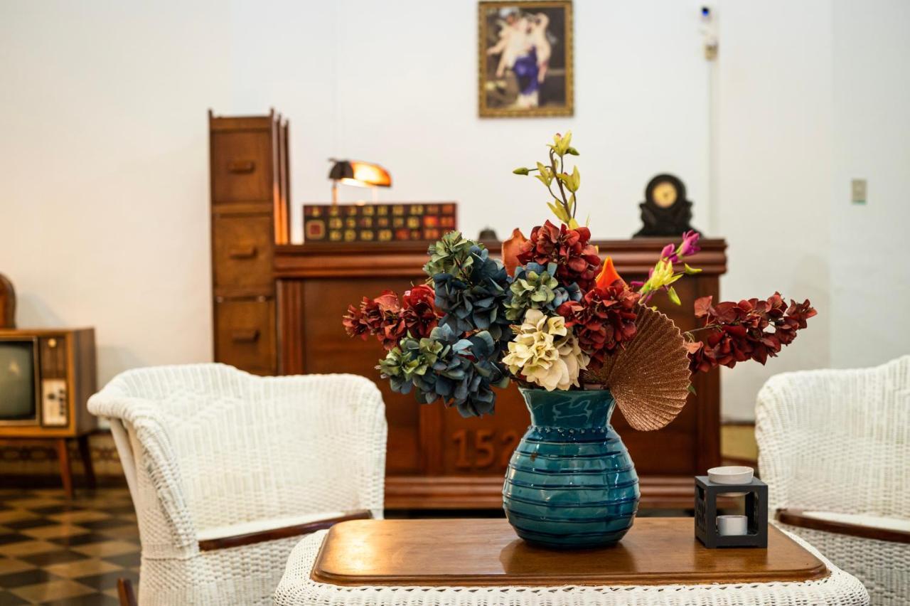 Hostal Victoria กรานาดา ภายนอก รูปภาพ