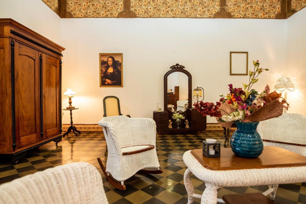 Hostal Victoria กรานาดา ภายนอก รูปภาพ