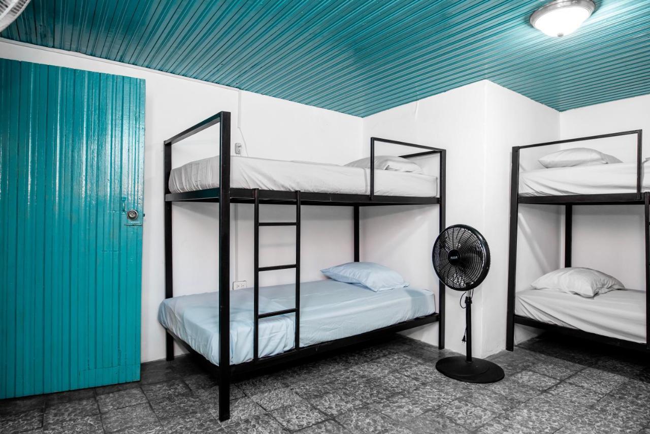 Hostal Victoria กรานาดา ภายนอก รูปภาพ
