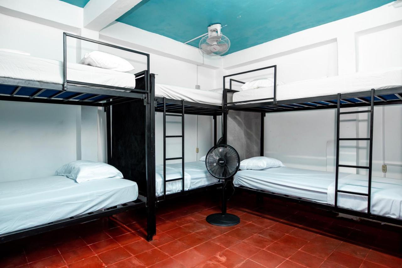 Hostal Victoria กรานาดา ภายนอก รูปภาพ