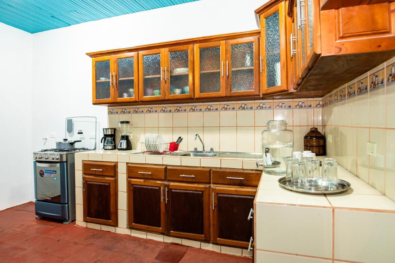 Hostal Victoria กรานาดา ภายนอก รูปภาพ