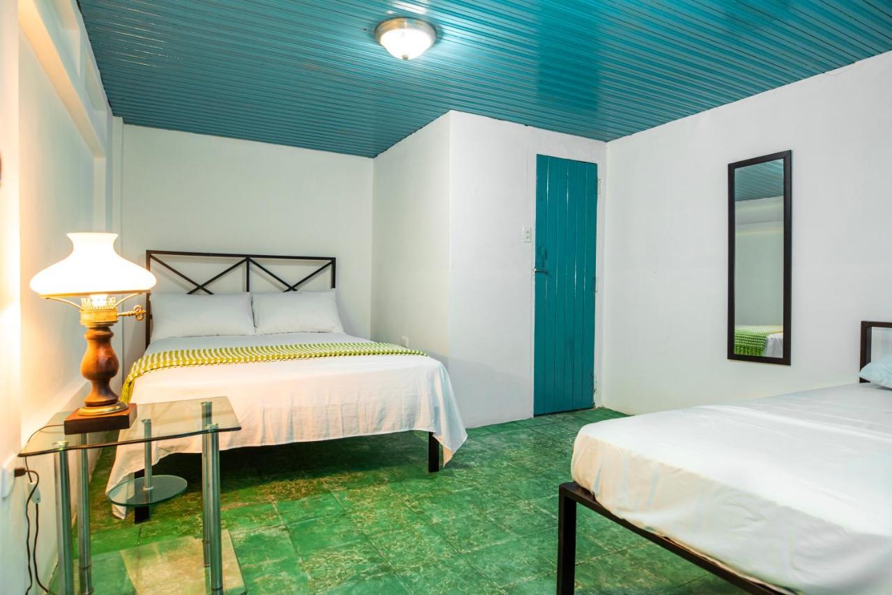 Hostal Victoria กรานาดา ภายนอก รูปภาพ