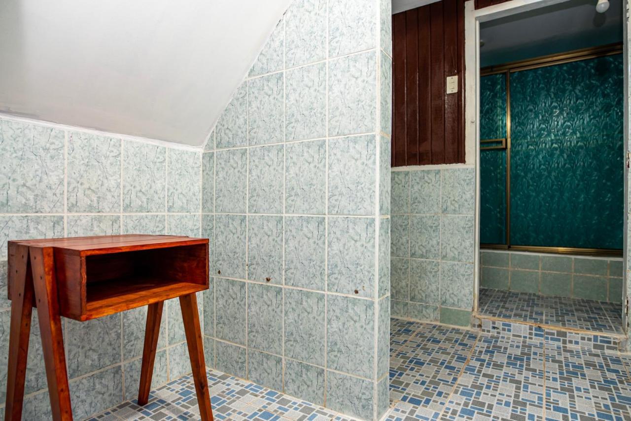 Hostal Victoria กรานาดา ภายนอก รูปภาพ