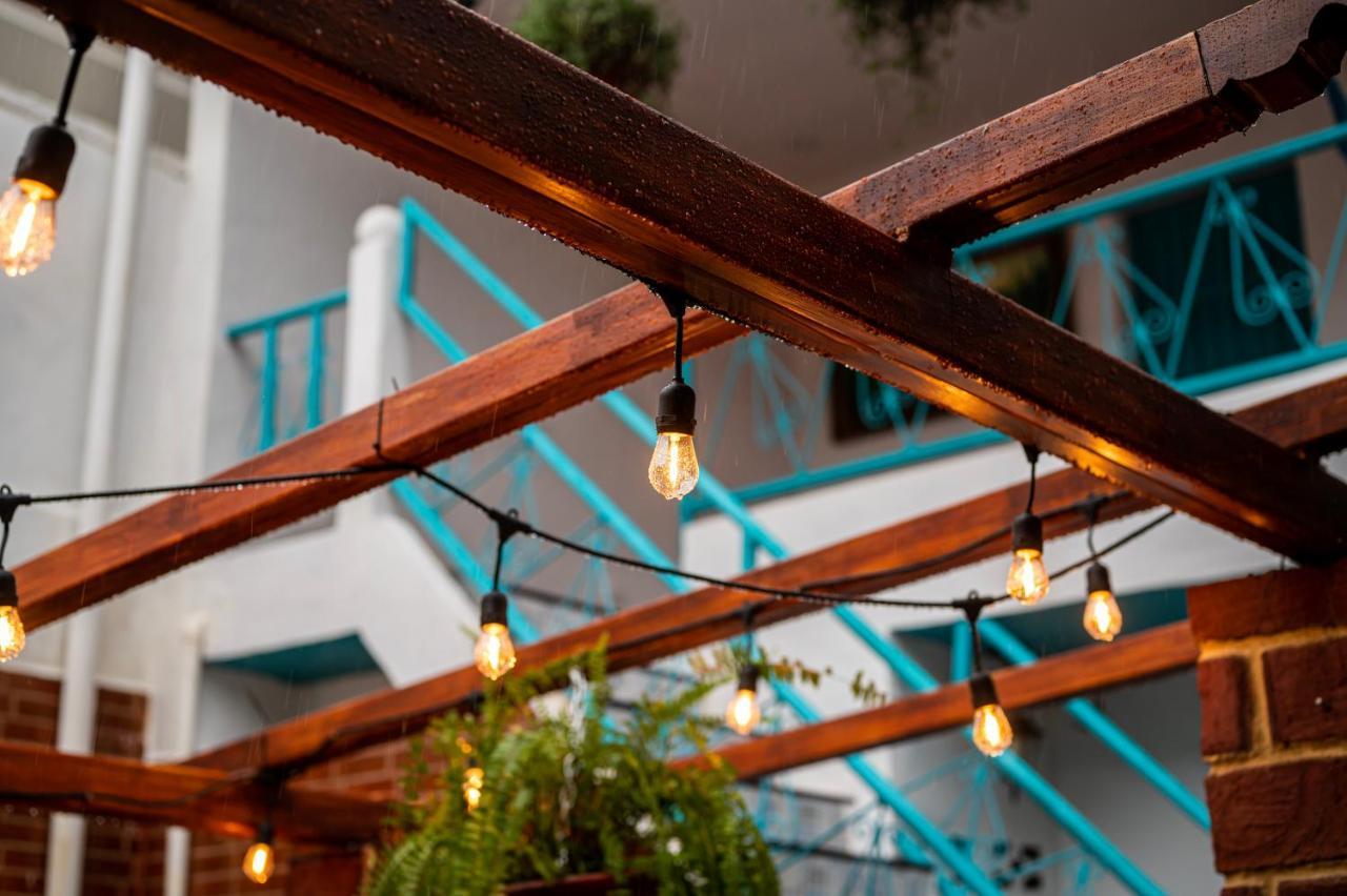 Hostal Victoria กรานาดา ภายนอก รูปภาพ