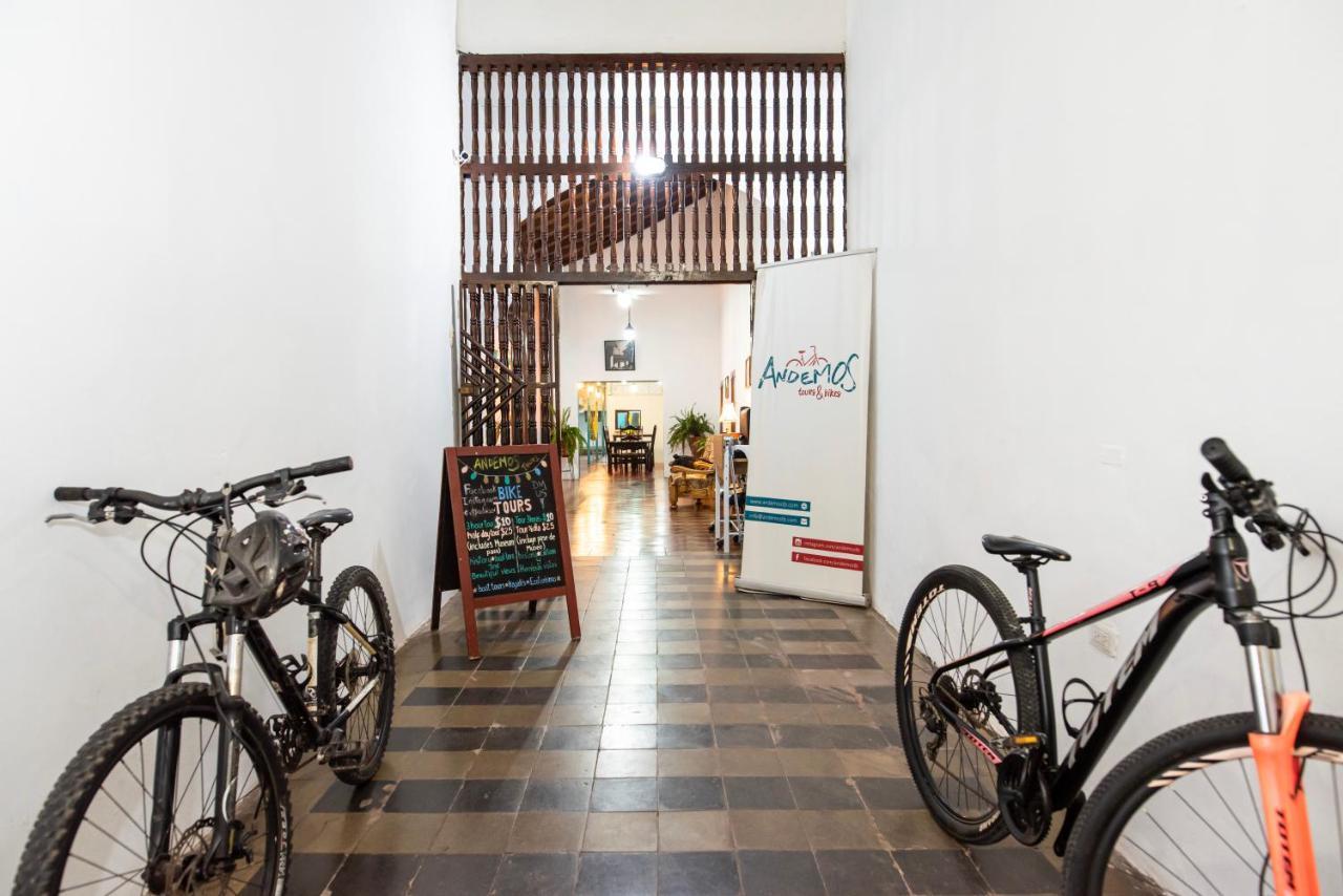 Hostal Victoria กรานาดา ภายนอก รูปภาพ