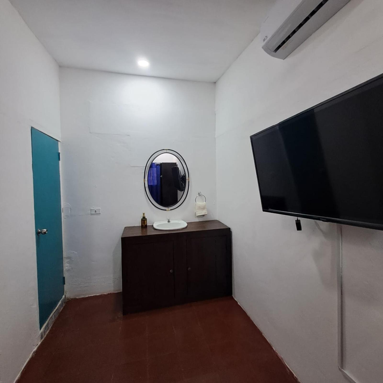 Hostal Victoria กรานาดา ภายนอก รูปภาพ