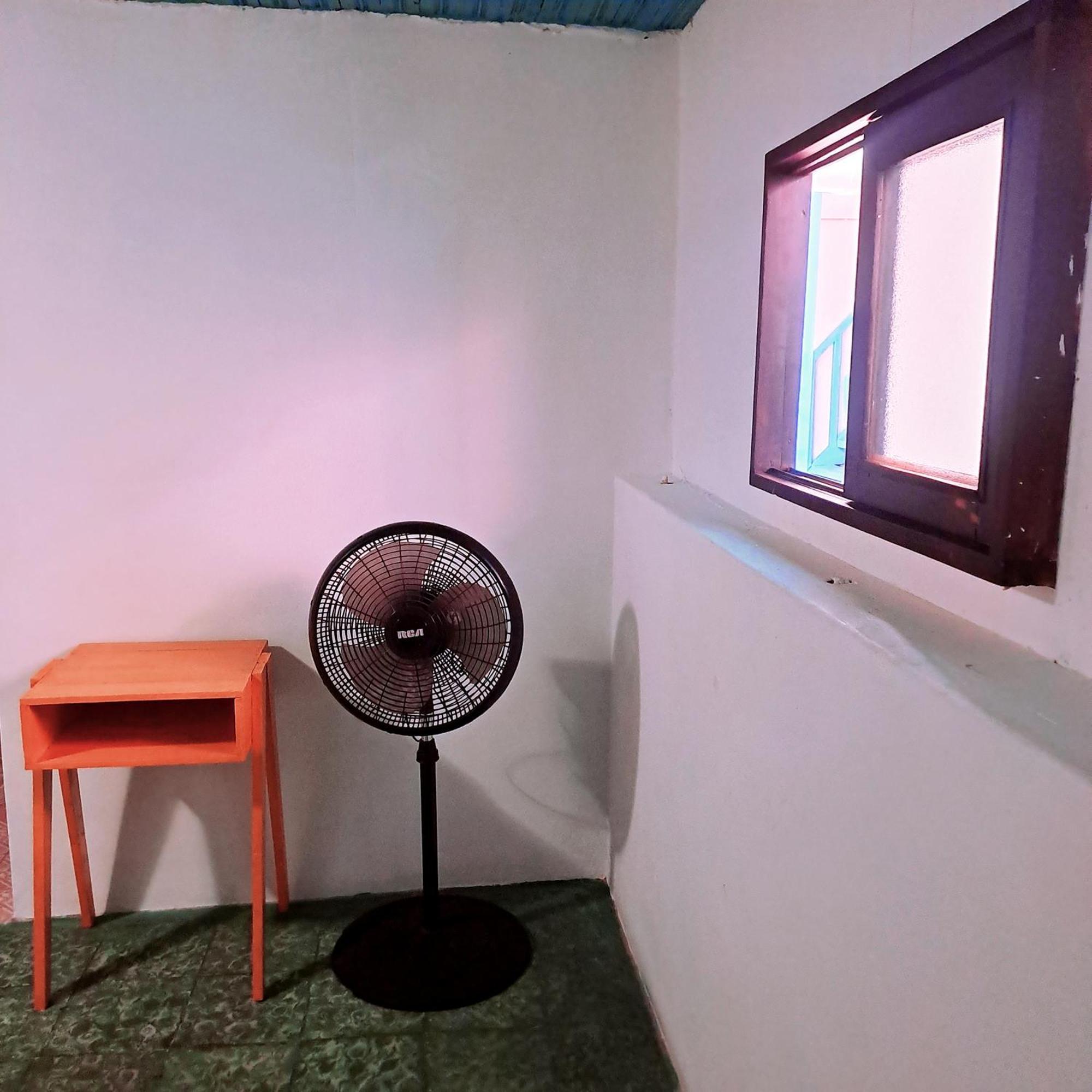 Hostal Victoria กรานาดา ภายนอก รูปภาพ